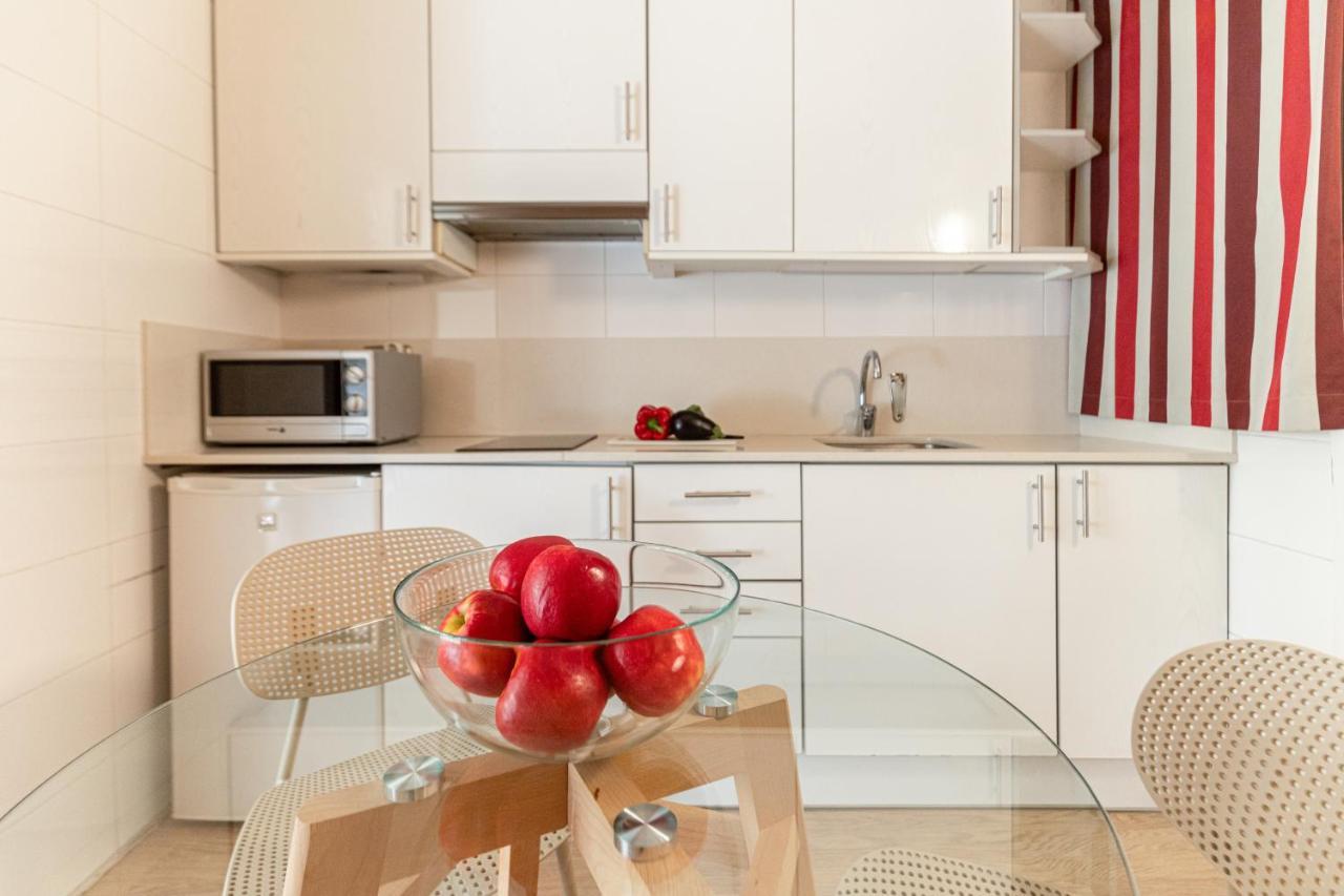 Atica Apartments - By Weflating บาร์เซโลนา ภายนอก รูปภาพ