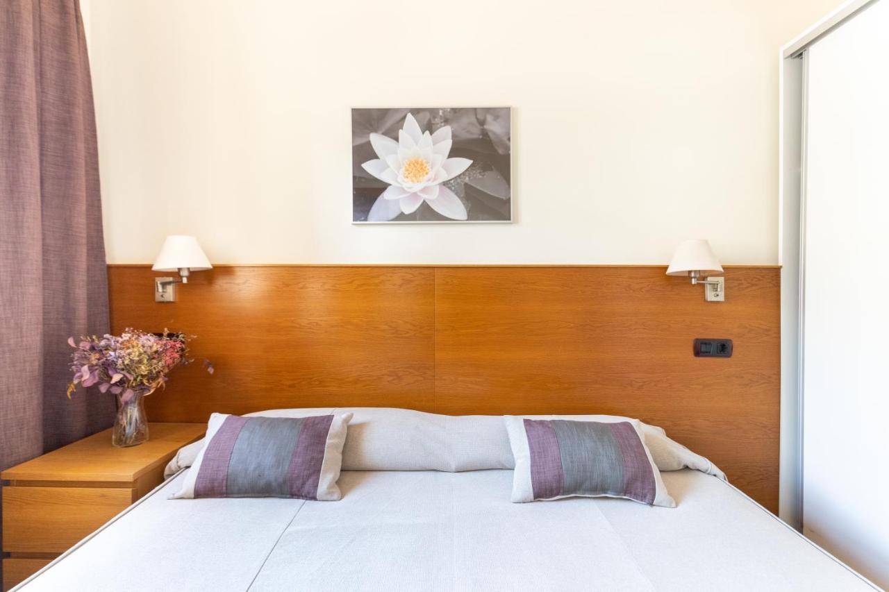 Atica Apartments - By Weflating บาร์เซโลนา ภายนอก รูปภาพ